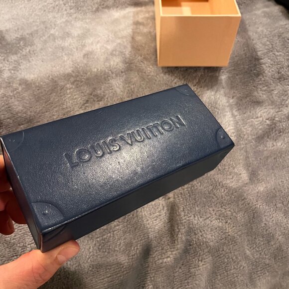 Louis Vuitton - White/Gold Millionaire Sunglasses - Picture 6 of 8